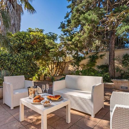 Bed and Breakfast Garden View Near The Sea Lecce Exteriér fotografie